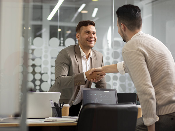 Négocier une solution technique et commerciale et consolider l'expérience client